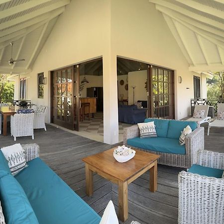 Blue Bay BEACH Villa Azure Exterior foto